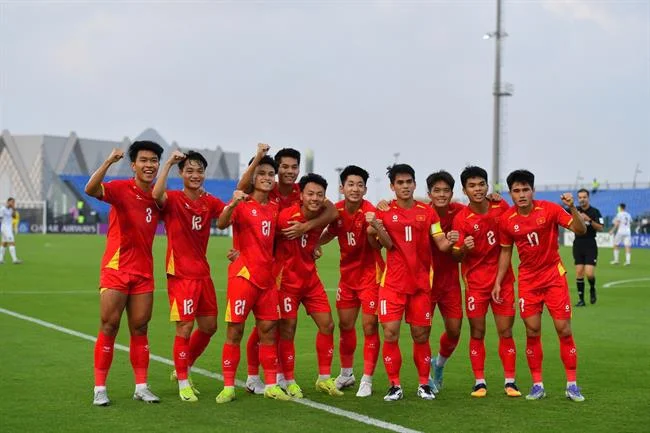 Hình ảnh minh họa quá trình thu thập dữ liệu cá nhân an toàn tại f168 link mới nhất